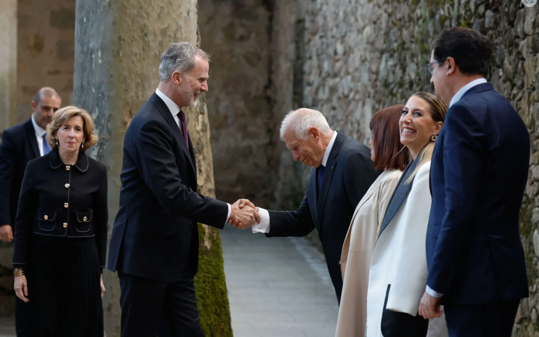 Yuste se viste de gala para el premio Carlos V